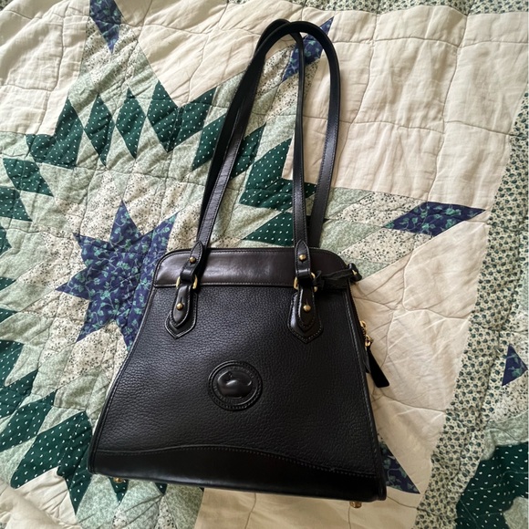 Vintage Dooney & Bourke Black AWL Shoulder Bag - Picture 2 of 15
